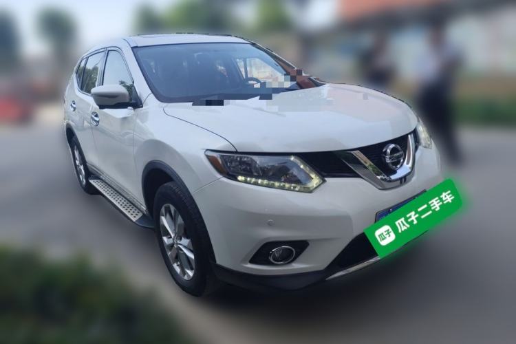 Used Nissan X-Trail 2014 2.0L CVT Comfort Edition 2WD Front Right 45 Deg