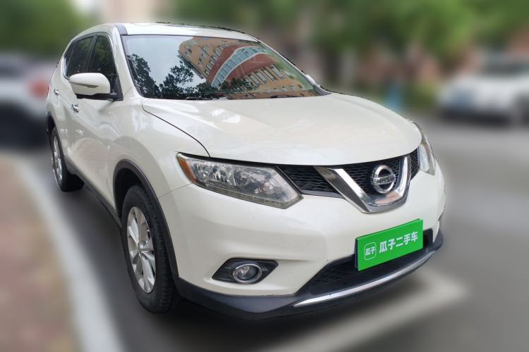 Used Nissan X-Trail 2014 2.0L CVT Comfort Edition 2WD Front Right 45 Deg