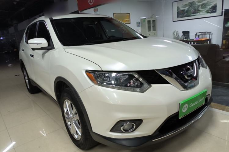 Used Nissan X-Trail 2014 2.0L CVT Comfort Edition 2WD Front Right 45 Deg