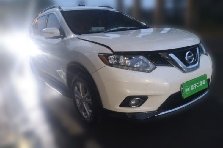 Used Nissan X-Trail 2014 2.0L CVT Comfort Edition 2WD Front Right 45 Deg