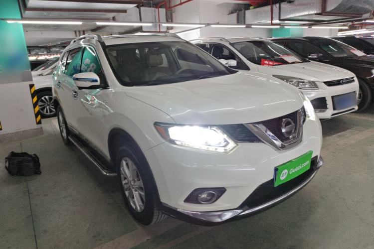 Used Nissan X-Trail 2014 2.0L CVT Comfort Edition 2WD Front Right 45 Deg