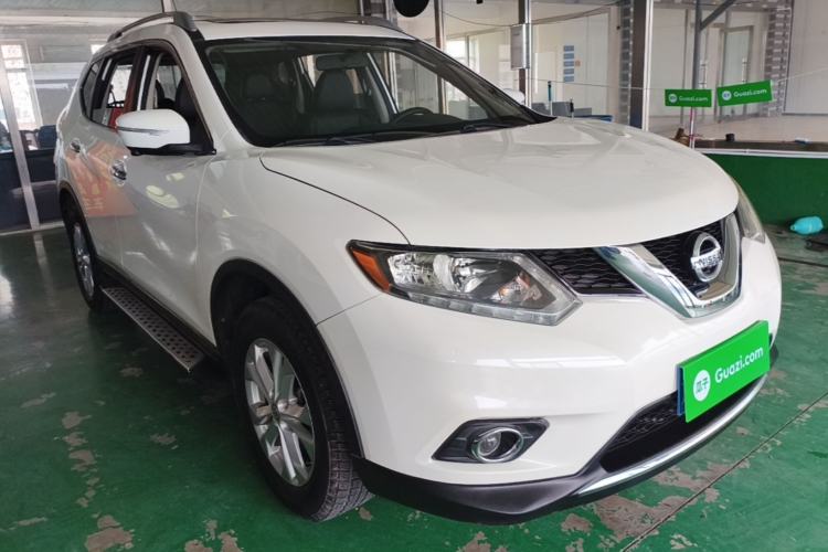 Used Nissan X-Trail 2014 2.5L CVT Luxury Edition 4WD Front Right 45 Deg