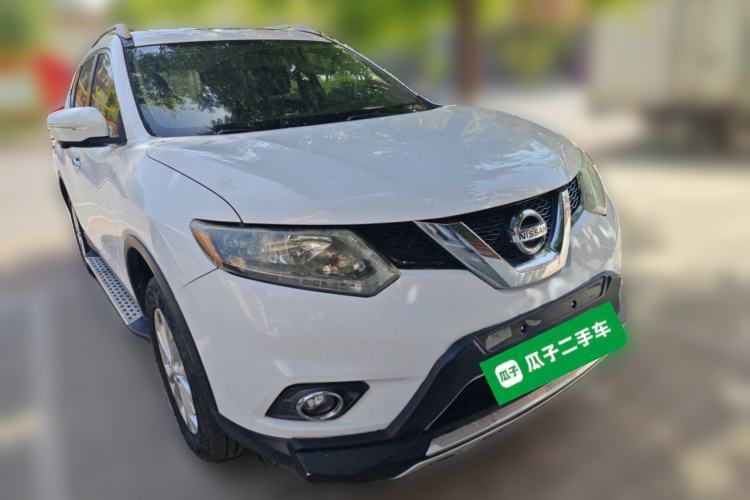 Used Nissan X-Trail 2014 2.0L CVT Comfort Edition 2WD Front Right 45 Deg