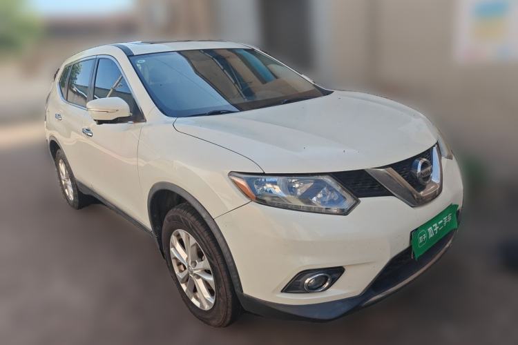 Used Nissan X-Trail 2014 2.0L CVT Comfort Edition 2WD Front Right 45 Deg