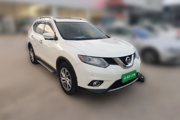 Used Nissan X-Trail 2014 2.5L CVT Ultimate Edition 4WD Front Right 45 Deg