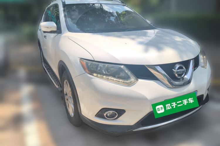 Used Nissan X-Trail 2014 2.5L CVT Luxury Edition 4WD Front Right 45 Deg