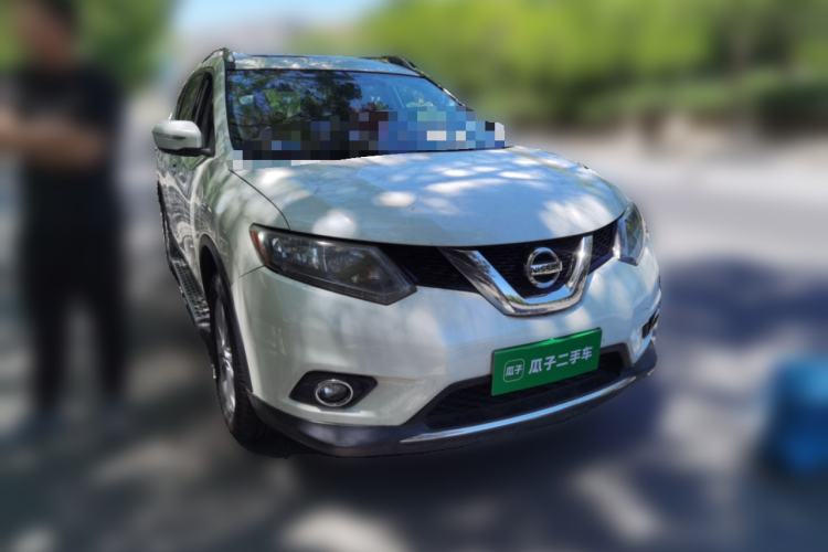 Used Nissan X-Trail 2014 2.5L CVT Leading Edition 4WD Front Right 45 Deg