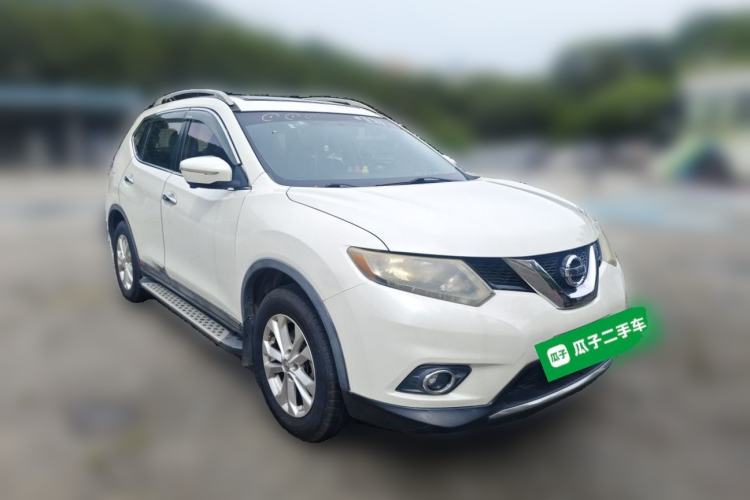 Used Nissan X-Trail 2014 2.0L CVT Comfort Edition 2WD Front Right 45 Deg