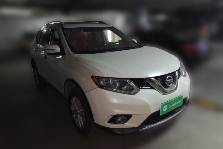 Used Nissan X-Trail 2014 2.0L CVT Comfort Edition 2WD Front Right 45 Deg