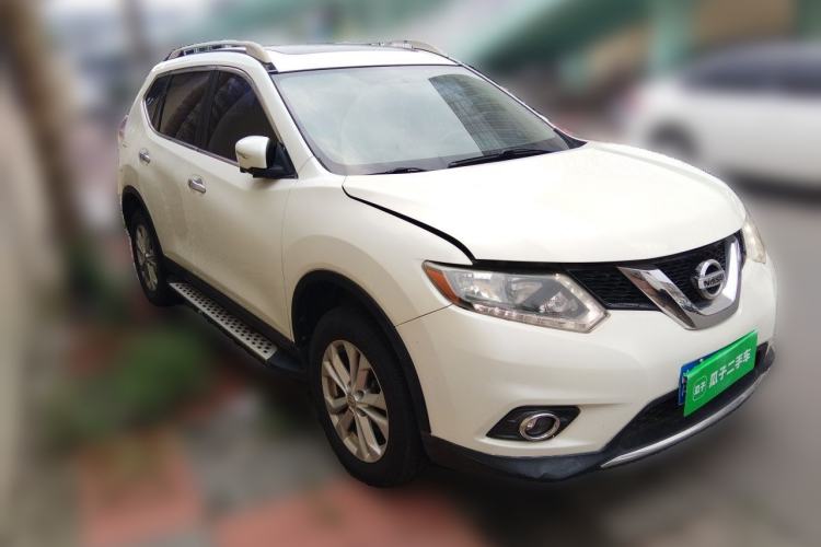 Used Nissan X-Trail 2014 2.0L CVT Comfort Edition 2WD Front Right 45 Deg