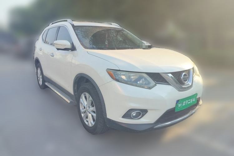 Used Nissan X-Trail 2014 2.0L CVT Comfort Edition 2WD Front Right 45 Deg