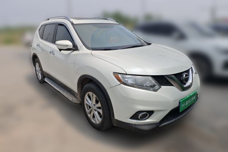Used Nissan X-Trail 2014 2.5L CVT Luxury Edition 4WD Front Right 45 Deg