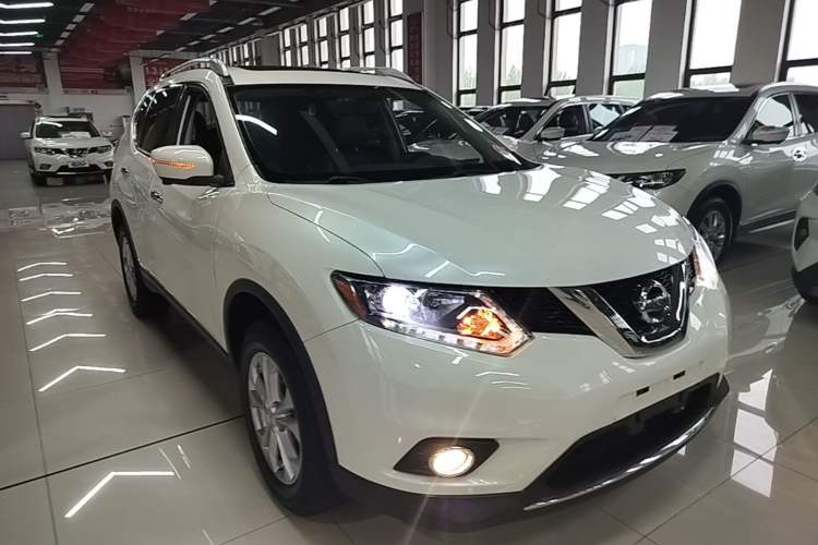 Used Nissan X-Trail 2014 2.0L CVT Comfort Edition 2WD Front Right 45 Deg