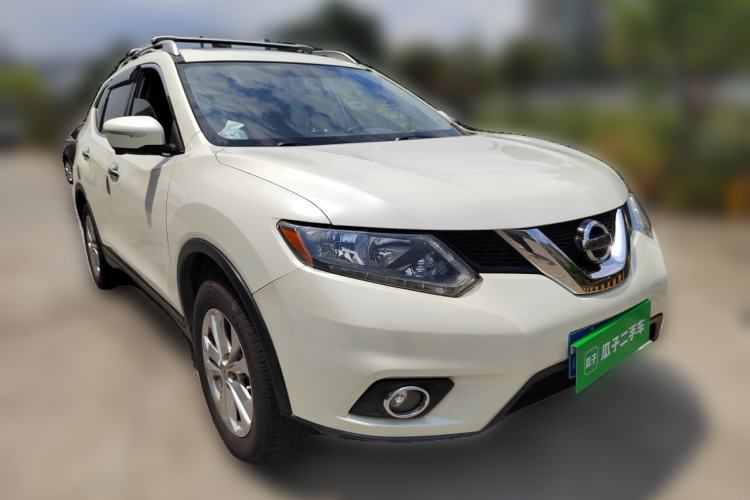 Used Nissan X-Trail 2014 2.5L CVT Luxury Edition 4WD Front Right 45 Deg