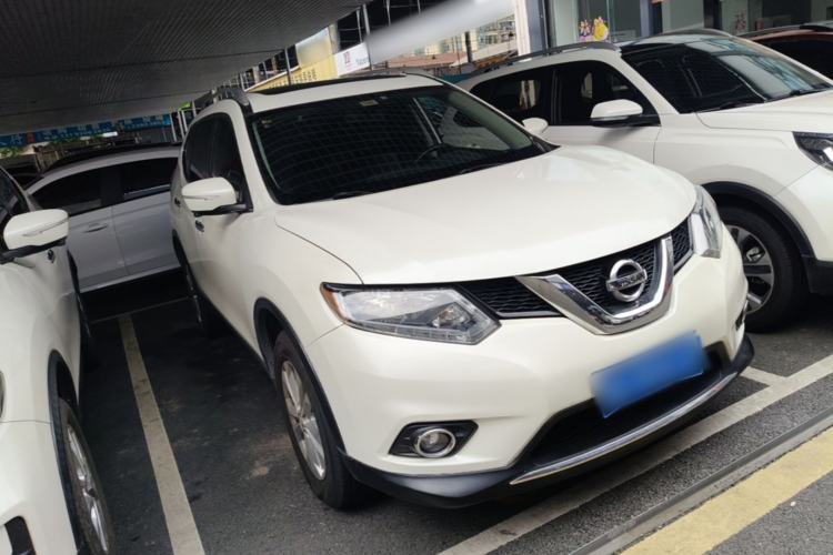 Used Nissan X-Trail 2014 2.0L CVT Comfort Edition 2WD Front Right 45 Deg