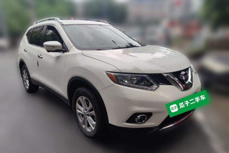Used Nissan X-Trail 2014 2.5L CVT Luxury Edition 4WD Front Right 45 Deg