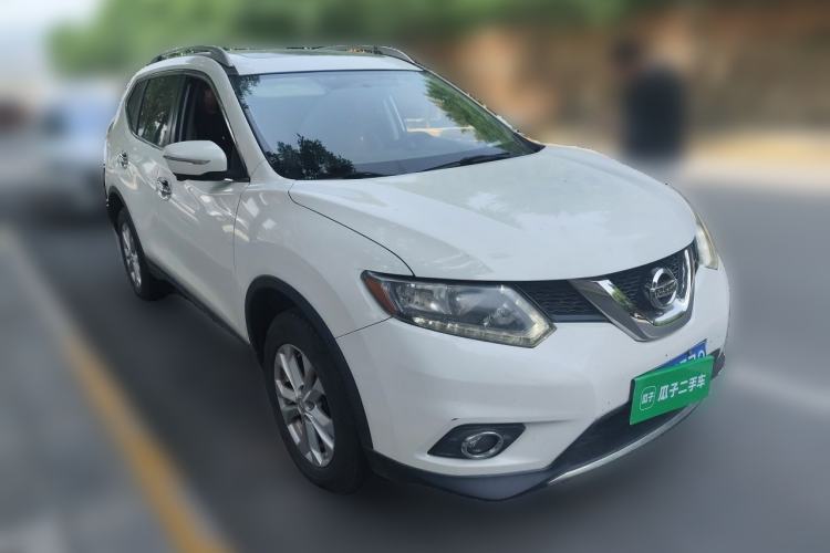 Used Nissan X-Trail 2014 2.0L CVT Comfort Edition 2WD Front Right 45 Deg