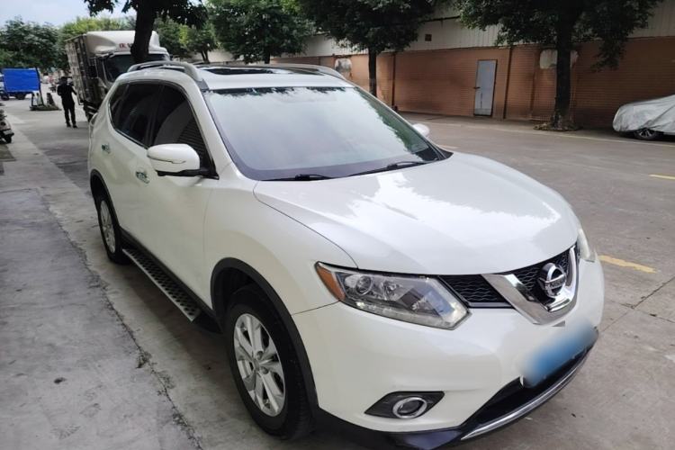 Used Nissan X-Trail 2014 2.0L CVT Comfort Edition 2WD Front Right 45 Deg