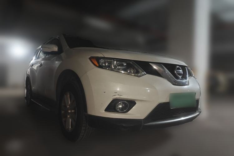 Used Nissan X-Trail 2014 2.0L CVT Comfort Edition 2WD Front Right 45 Deg