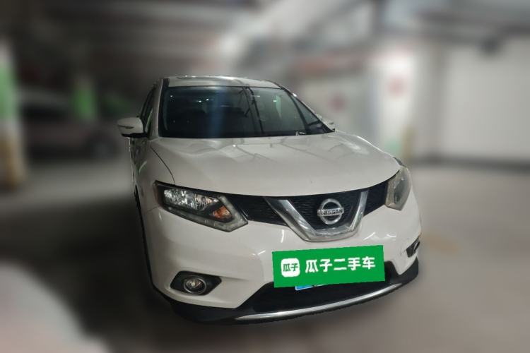 Used Nissan X-Trail 2014 2.0L CVT Comfort Edition 2WD Front Right 45 Deg