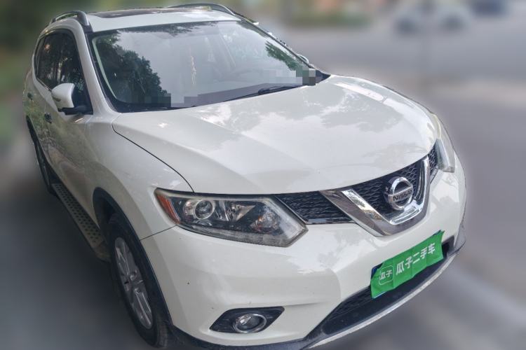Used Nissan X-Trail 2014 2.5L CVT Luxury Edition 4WD Front Right 45 Deg