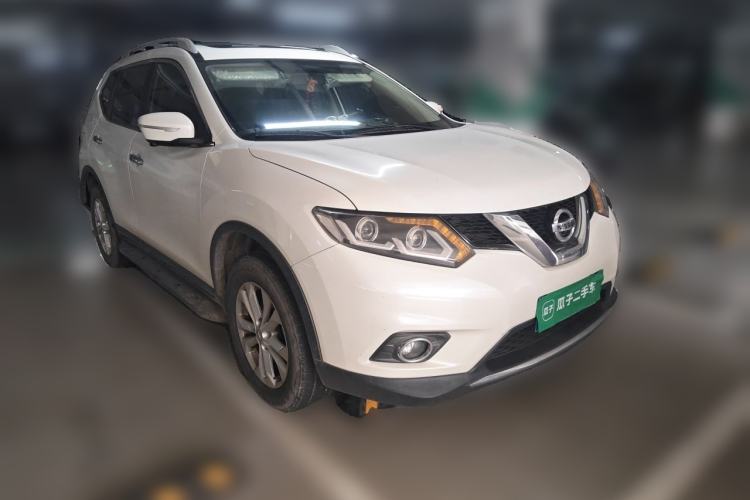Used Nissan X-Trail 2014 2.0L CVT Comfort Edition 2WD Front Right 45 Deg