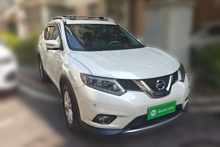 Used Nissan X-Trail 2014 2.5L CVT Luxury Edition 4WD Front Right 45 Deg