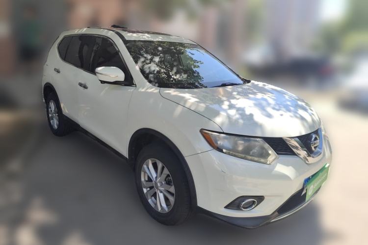 Used Nissan X-Trail 2014 2.0L CVT Comfort Edition 2WD Front Right 45 Deg
