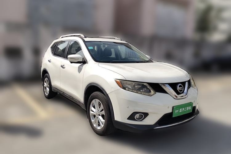 Used Nissan X-Trail 2014 2.0L CVT Comfort Edition 2WD Front Right 45 Deg