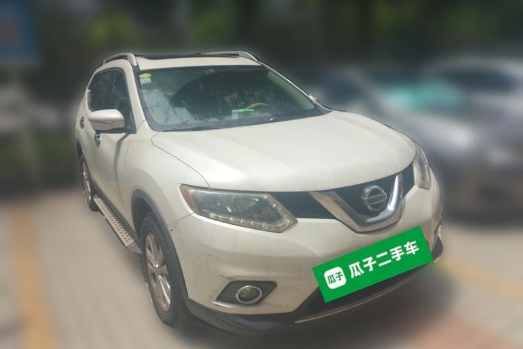 Used Nissan X-Trail 2014 2.0L CVT Comfort Edition 2WD Front Right 45 Deg