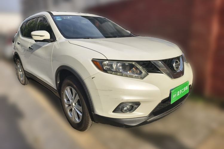 Used Nissan X-Trail 2014 2.0L CVT Comfort Edition 2WD Front Right 45 Deg