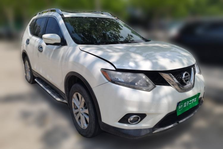 Used Nissan X-Trail 2014 2.0L CVT Comfort Edition 2WD Front Right 45 Deg