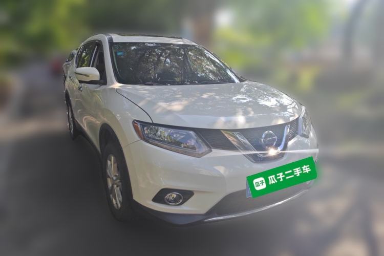 Used Nissan X-Trail 2014 2.0L CVT Comfort Edition 2WD Front Right 45 Deg