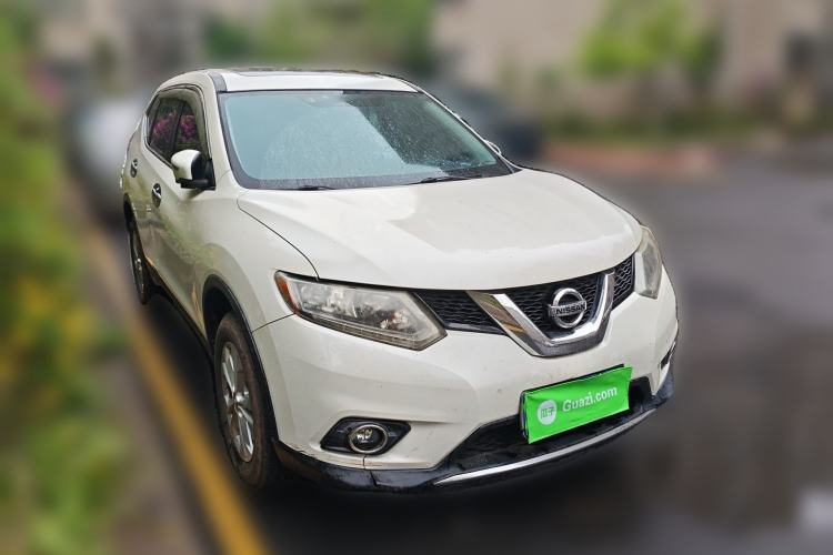 Used Nissan X-Trail 2014 2.0L CVT Comfort Edition 2WD Front Right 45 Deg