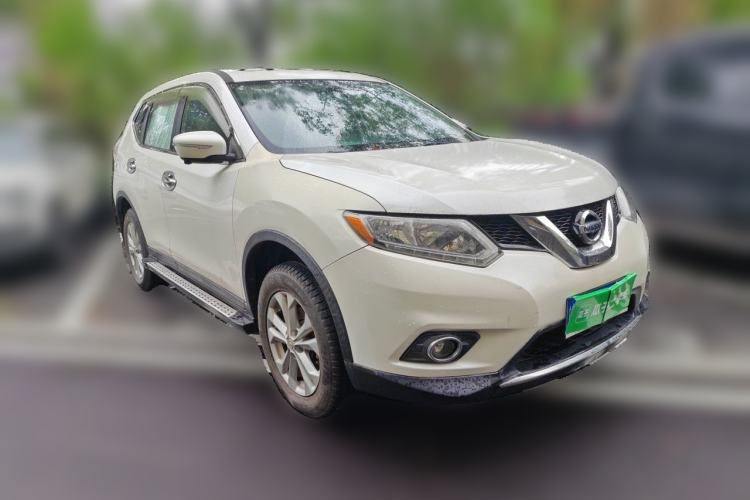 Used Nissan X-Trail 2014 2.0L CVT Comfort Edition 2WD Front Right 45 Deg