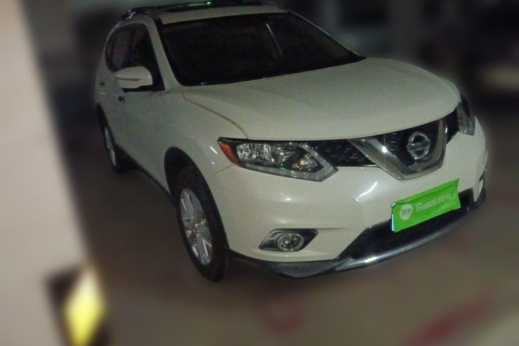 Used Nissan X-Trail 2014 2.5L CVT Luxury Edition 4WD Front Right 45 Deg
