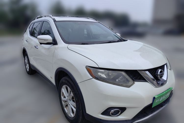Used Nissan X-Trail 2014 2.0L CVT Comfort Edition 2WD Front Right 45 Deg