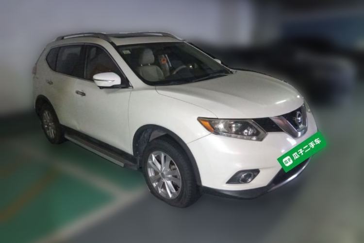 Used Nissan X-Trail 2014 2.5L CVT Luxury Edition 4WD Front Right 45 Deg