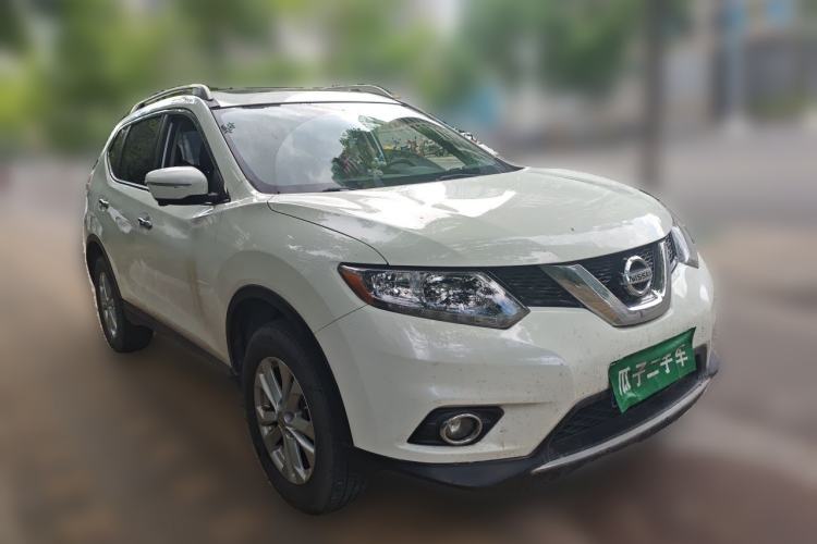 Used Nissan X-Trail 2014 2.0L CVT Comfort Edition 2WD Front Right 45 Deg