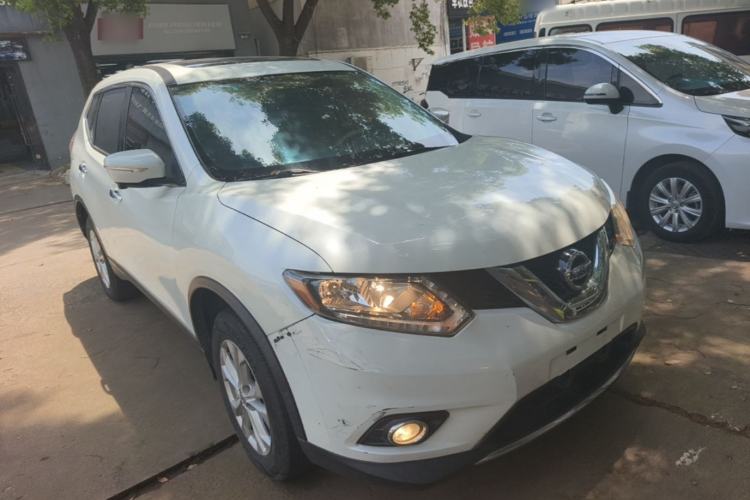 Used Nissan X-Trail 2014 2.0L CVT Comfort Edition 2WD Front Right 45 Deg