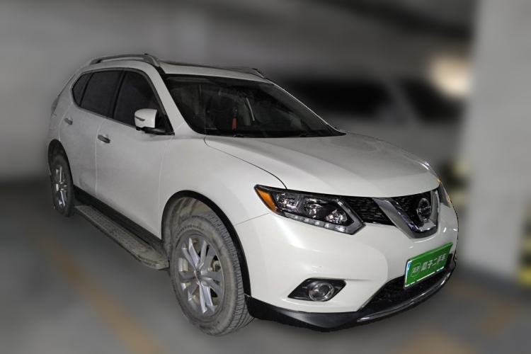 Used Nissan X-Trail 2014 2.0L CVT Comfort Edition 2WD Front Right 45 Deg