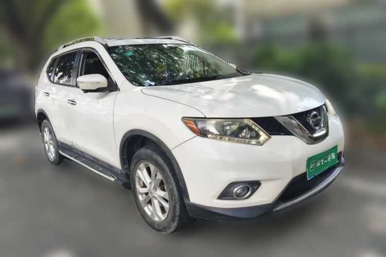 Used Nissan X-Trail 2014 2.0L CVT Smart Edition 2WD Front Right 45 Deg