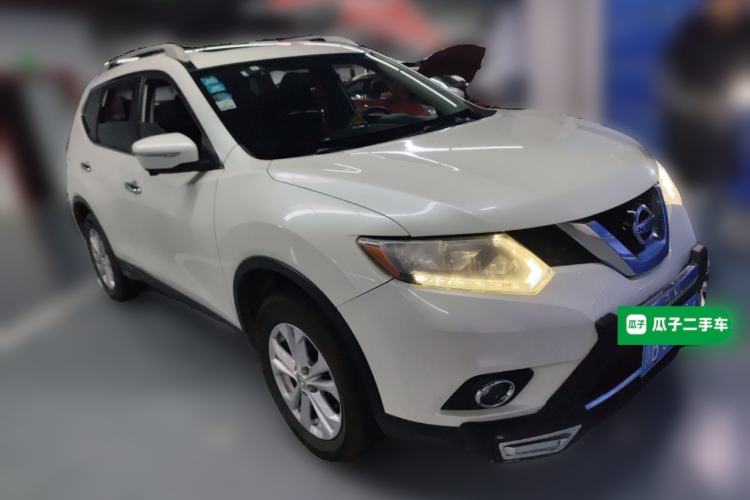Used Nissan X-Trail 2014 2.0L CVT Comfort Edition 2WD Front Right 45 Deg