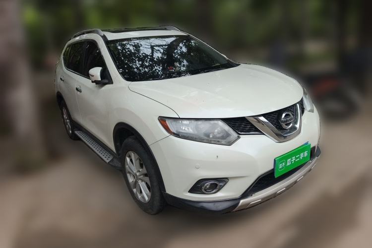 Used Nissan X-Trail 2014 2.0L CVT Smart Edition 2WD Front Right 45 Deg