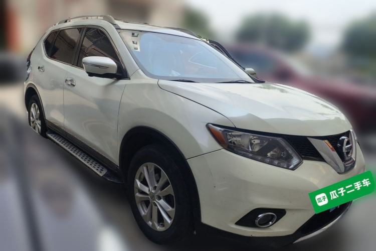Used Nissan X-Trail 2014 2.5L CVT Luxury Edition 4WD Front Right 45 Deg