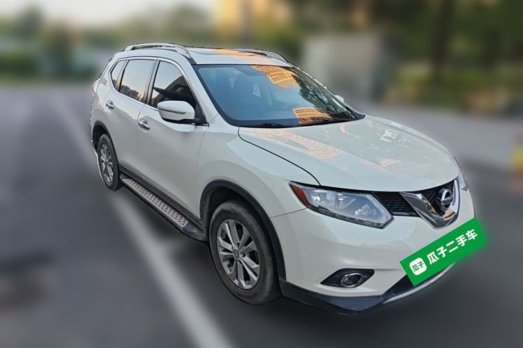 Used Nissan X-Trail 2014 2.5L CVT Leading Edition 4WD Front Right 45 Deg
