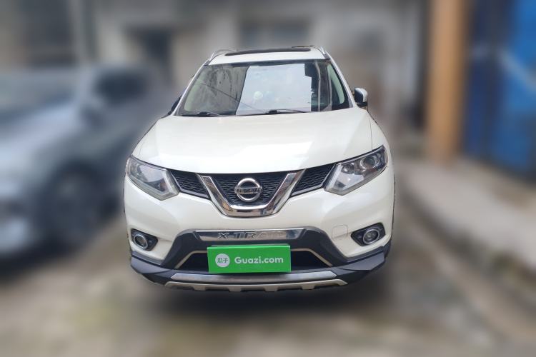 Used Nissan X-Trail 2014 2.5L CVT Luxury Edition 4WD Front