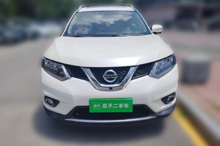Used Nissan X-Trail 2014 2.5L CVT Luxury Edition 4WD Front