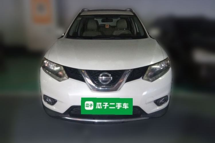 Used Nissan X-Trail 2014 2.5L CVT Luxury Edition 4WD Front