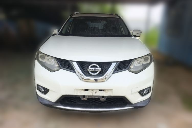 Used Nissan X-Trail 2014 2.5L CVT Luxury Edition 4WD Front